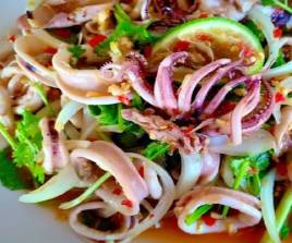 ยำปลาหมึก