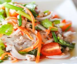 ยำวุ้นเส้นหมูสับ